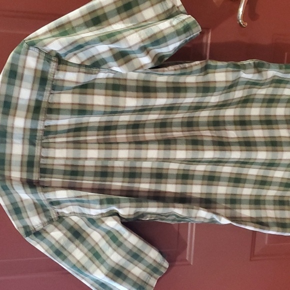 Carhartt green plaid SS button down shirt. Size small - Picture 7 of 10